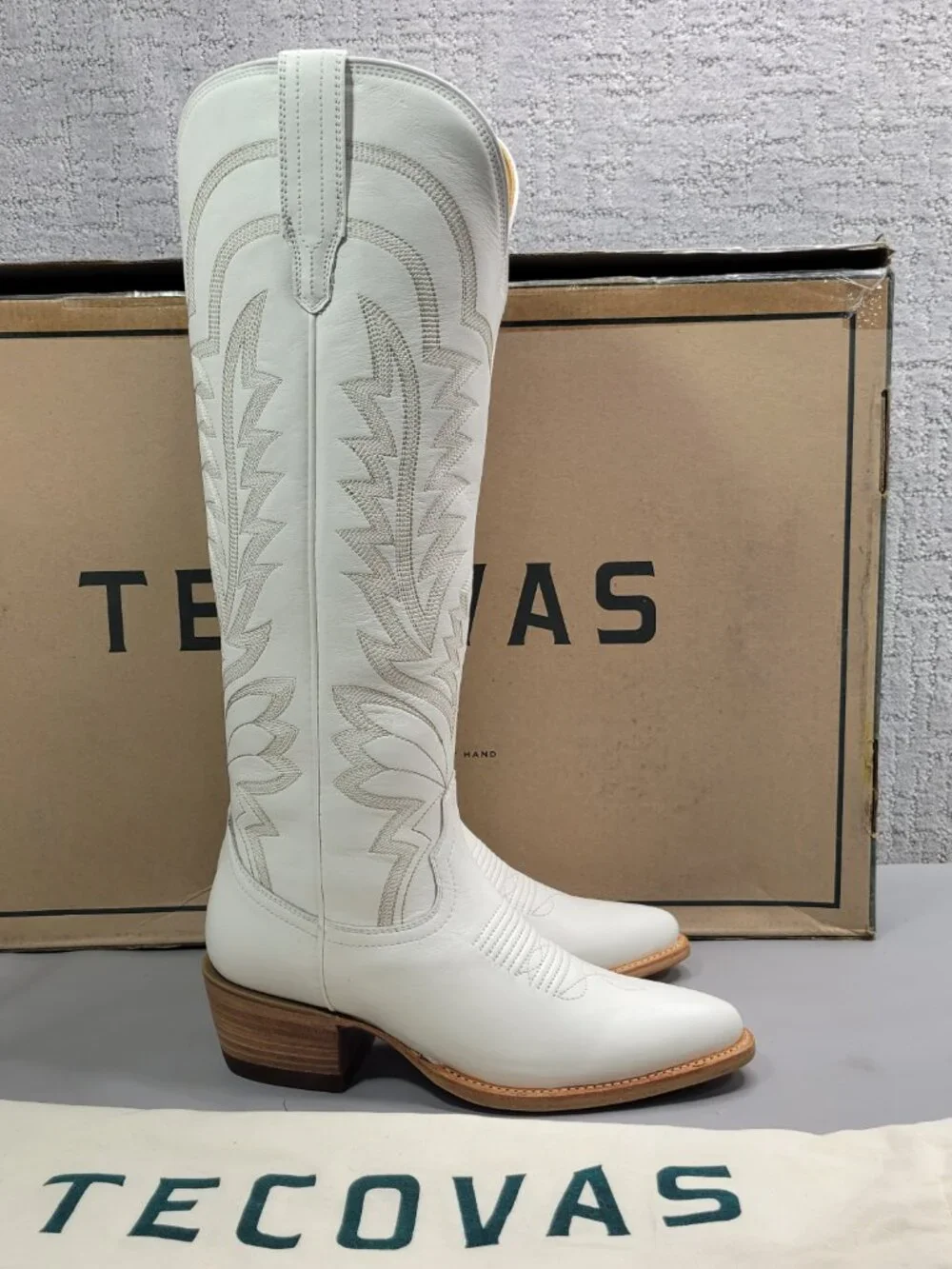 Tecovas The Abby Women's Size US 7.5B Snow Cowhide Cowgirl Boots.